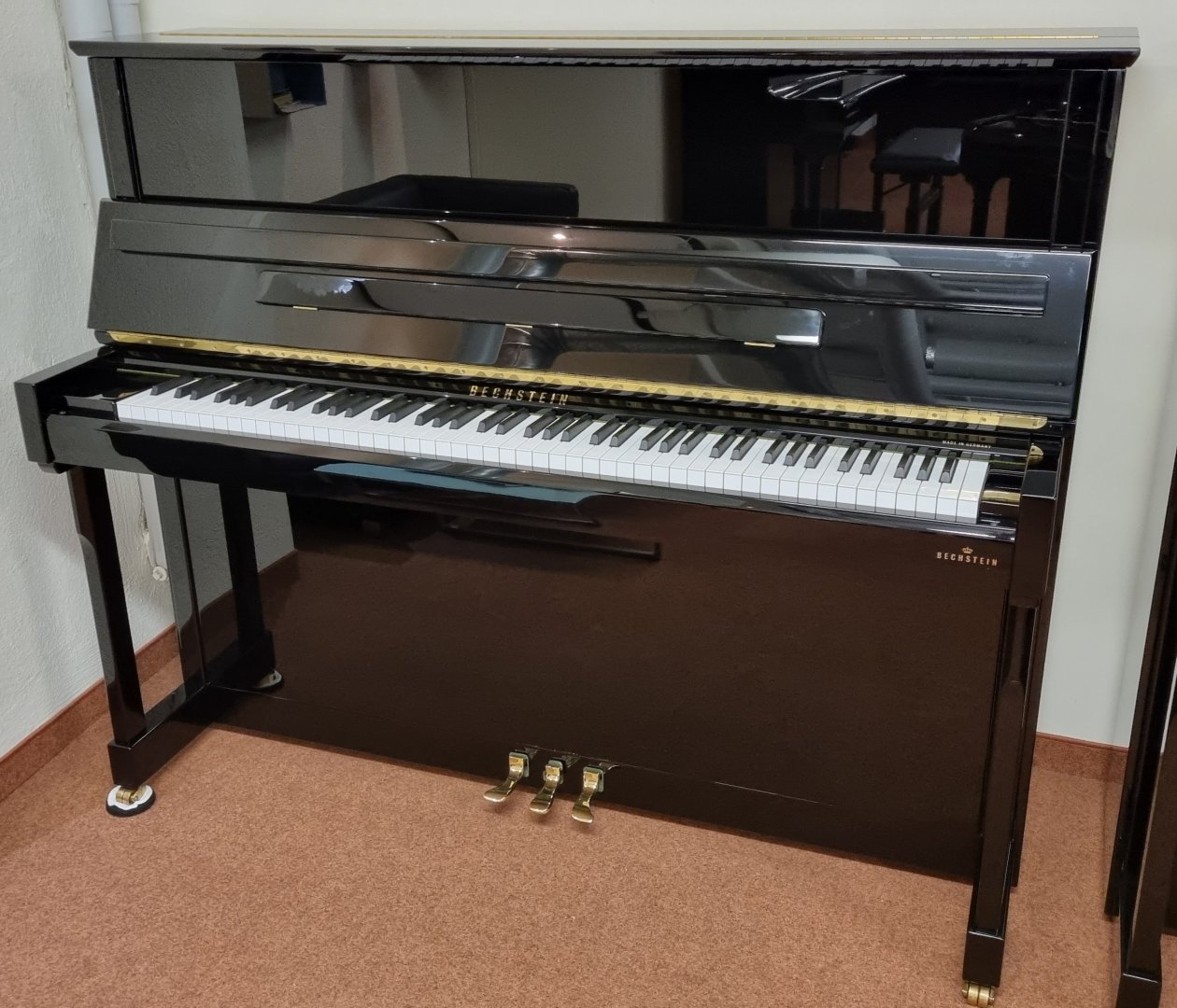 C. Bechstein 124 Imposant von 2017 in Schwarz glänzend