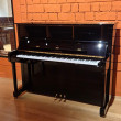 Yamaha P-121 HG von 2006 in Schwarz glänzend