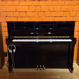 Yamaha B2 (SC2) Silent von 2022 in Schwarz glänzend