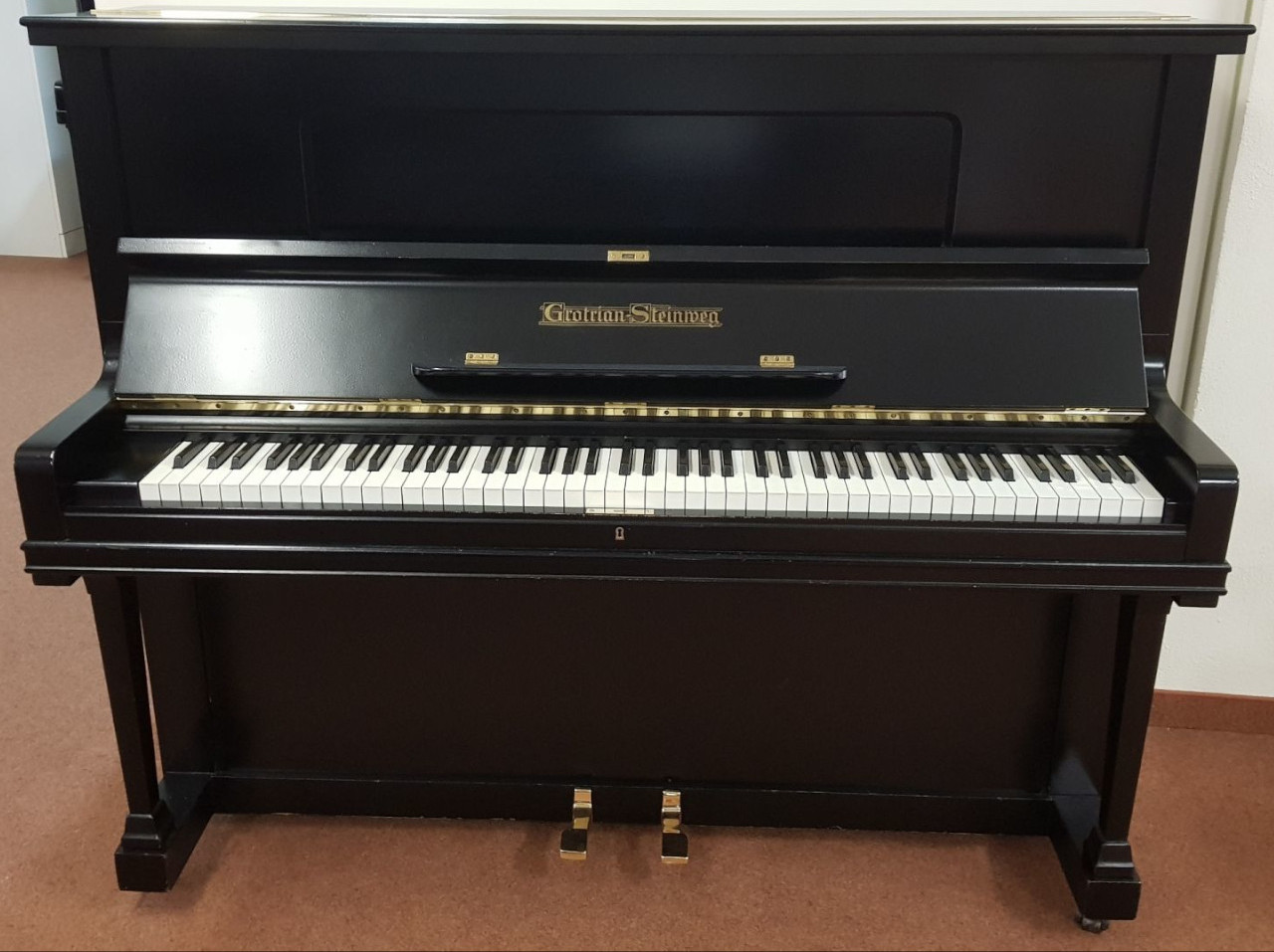 Grotrian-Steinweg 120 von 1927 in Schwarz matt