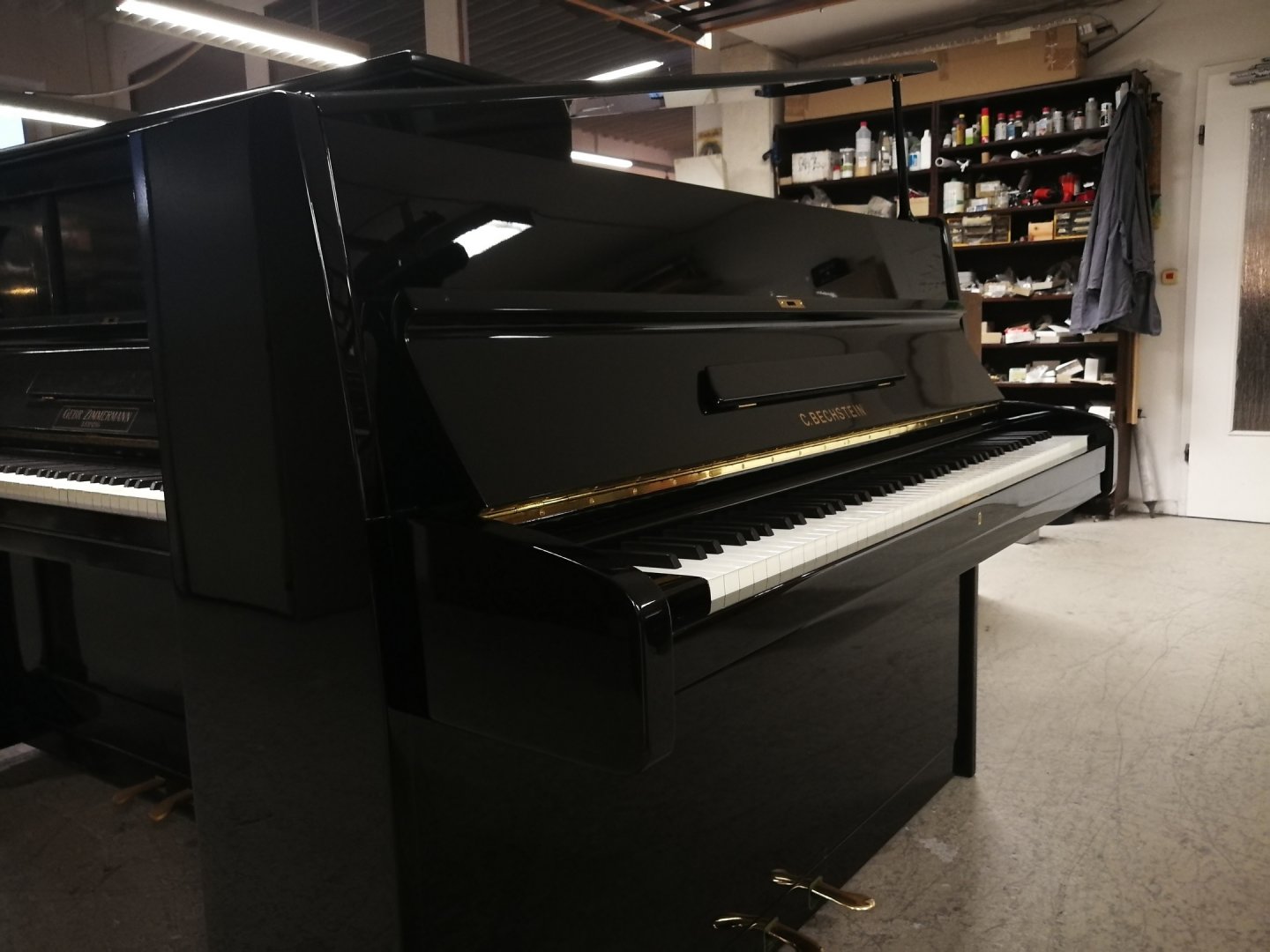 Bechstein 114 M Modern von 1969 in Schwarz glänzend