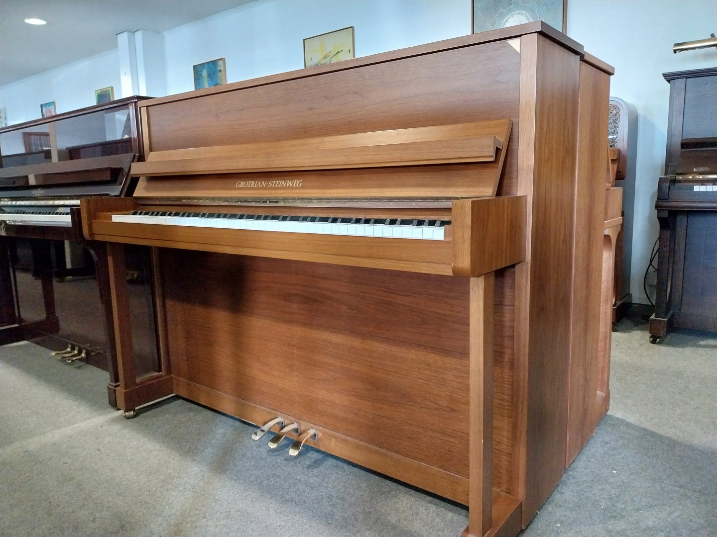 Grotrian-Steinweg 114 Klassik von 1993 in Nussbaum matt