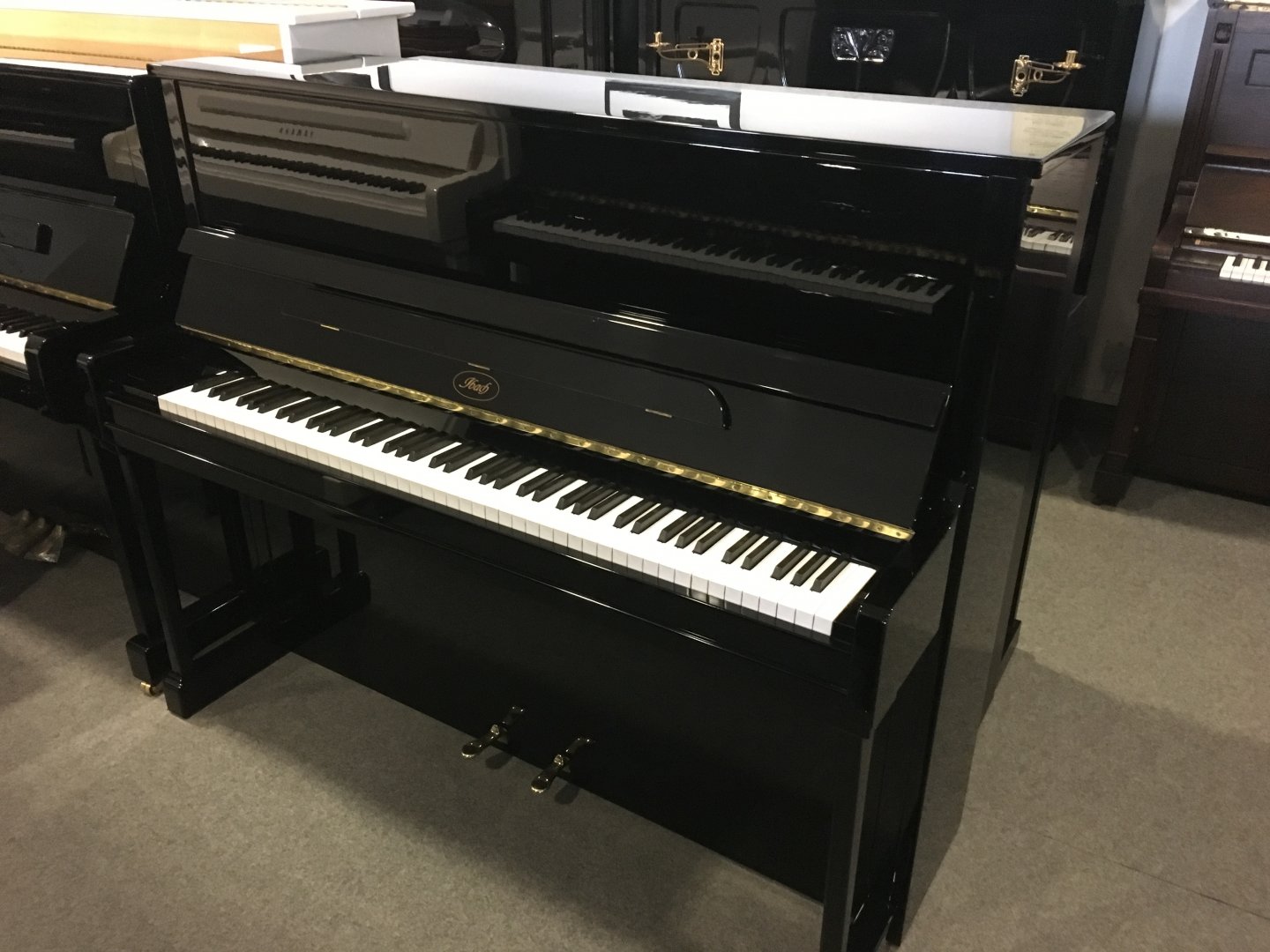 Ibach 123 von 1980 in Schwarz glänzend