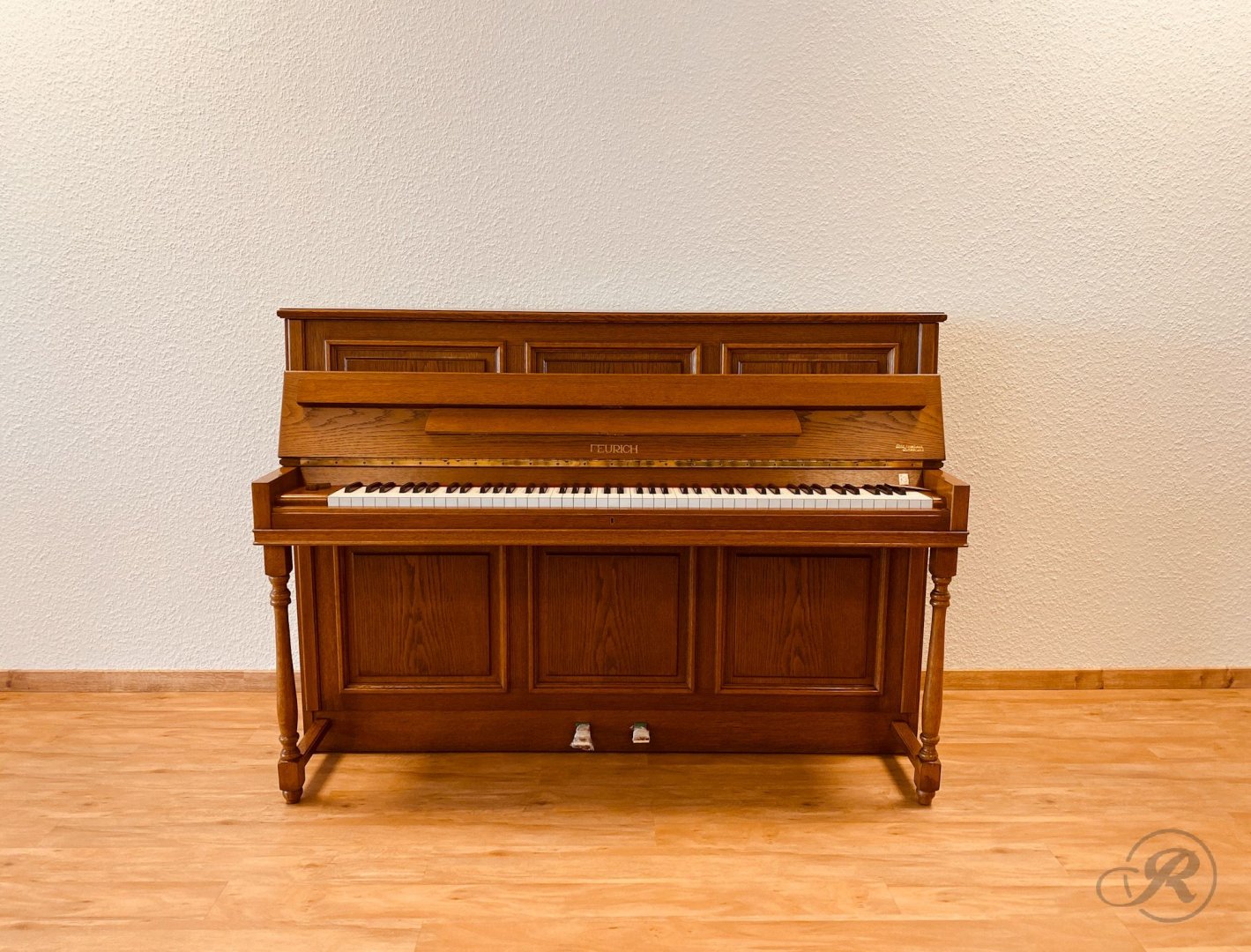 Feurich 105-T von 0 in Eiche matt