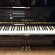 Yamaha U1A von 1992 in Schwarz glänzend