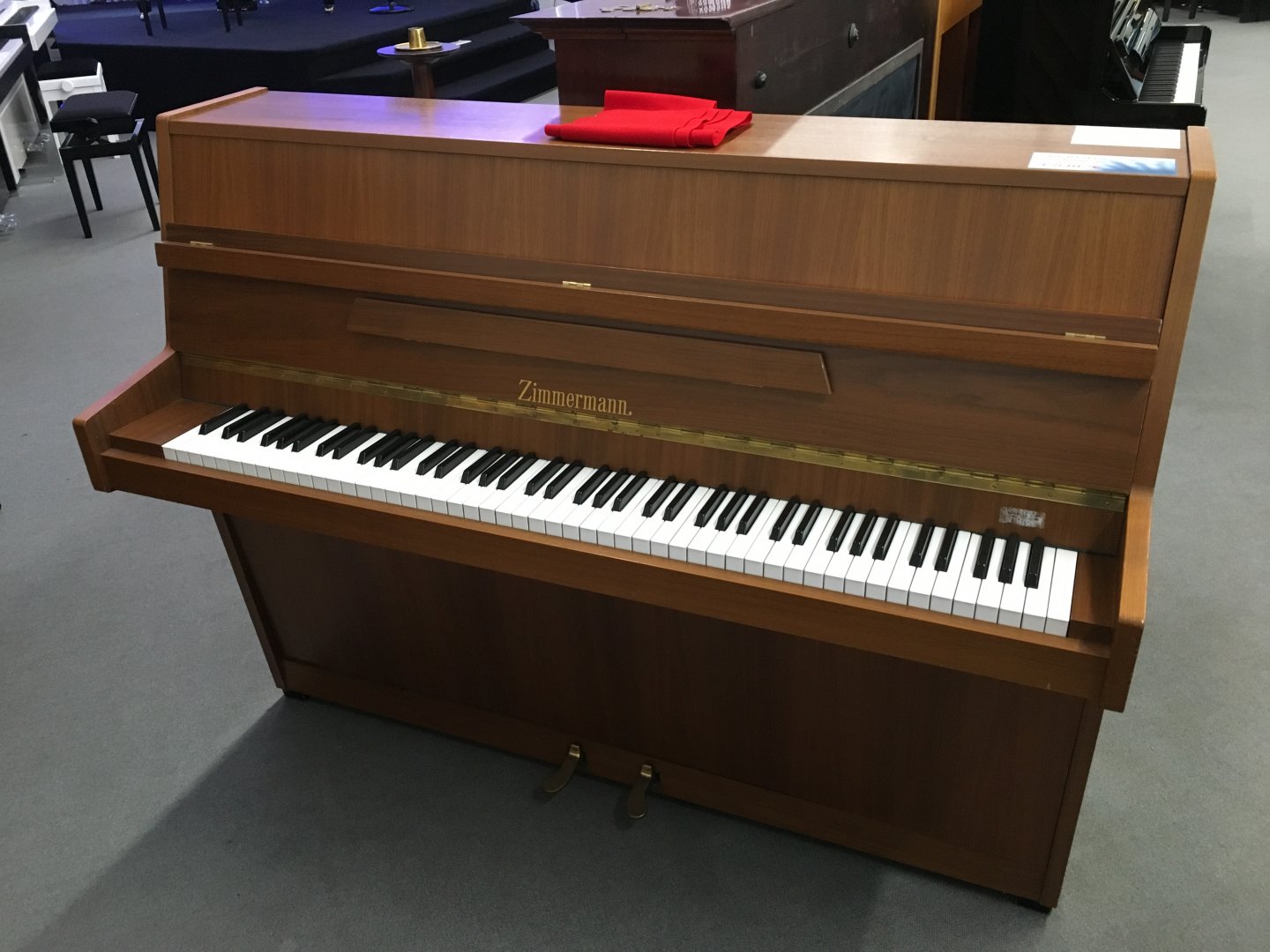 Zimmermann 112 von 1989 in Nussbaum matt
