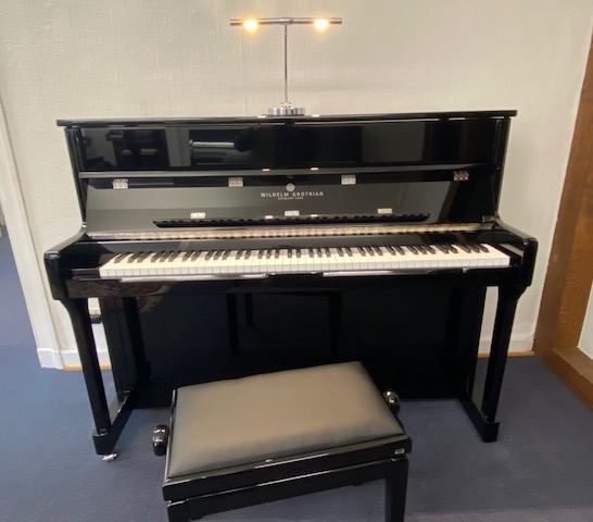 Grotrian-Steinweg WGS 116 von 2019 in Schwarz glänzend