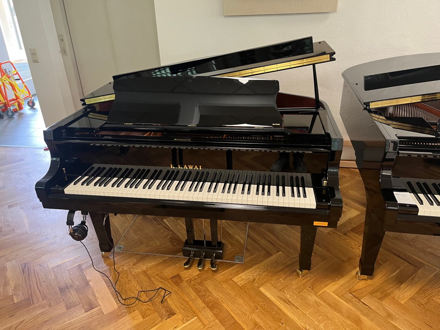 Kawai GX 2 Aures von 2022 in Schwarz glänzend