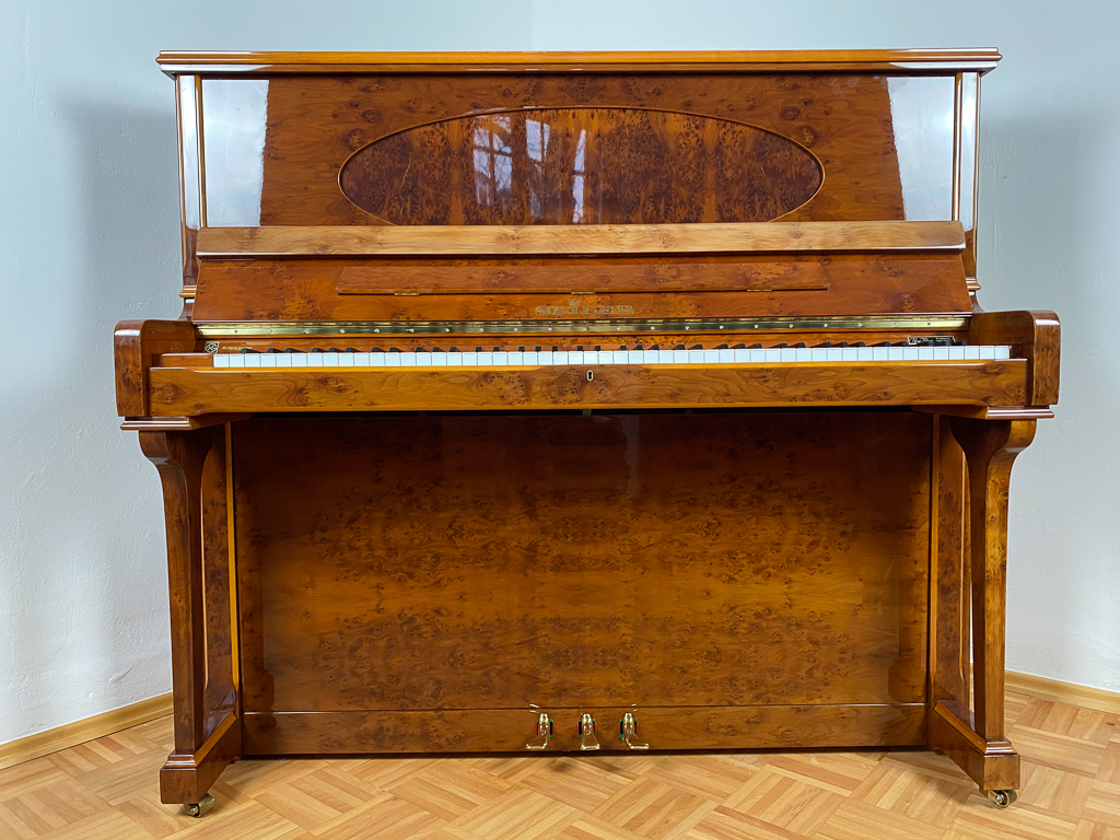 Seiler 131cm von 1990 in Eibe matt