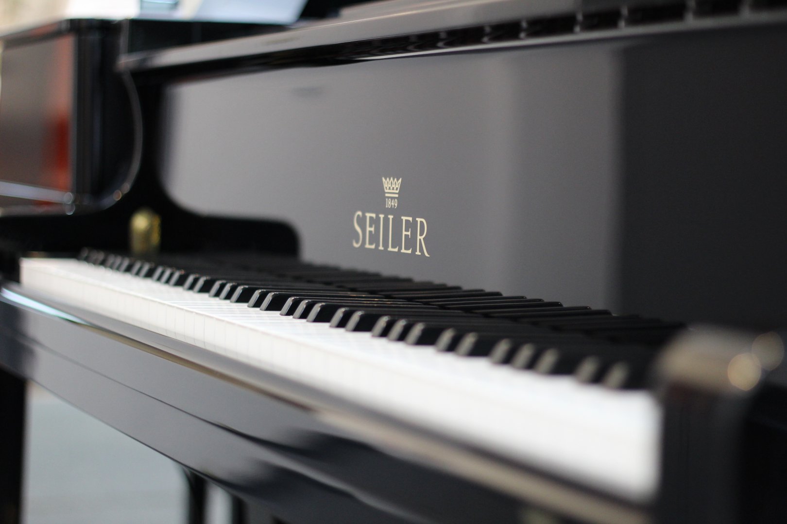 Seiler 186 Maestro Bj.2008 von 2008 in Schwarz glänzend