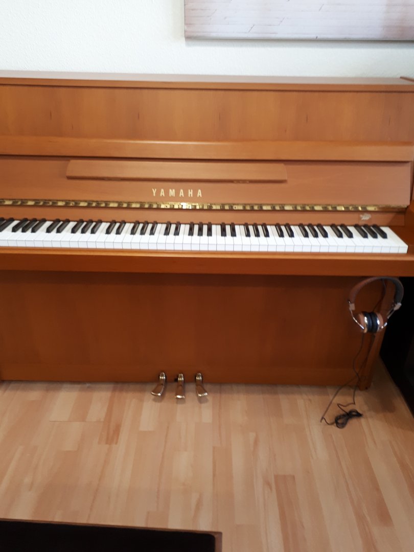 Yamaha MP 80 N Silent von 1996 in Kirschbaum matt