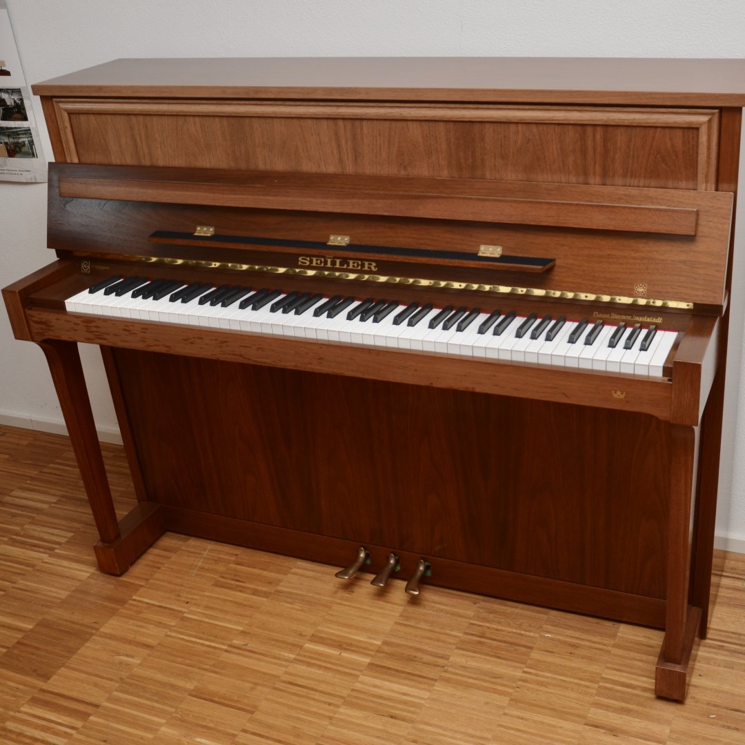 Seiler 115 von 1992 in Nussbaum matt