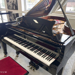 Steinway & Sons B-211 von 1995 in Schwarz glänzend