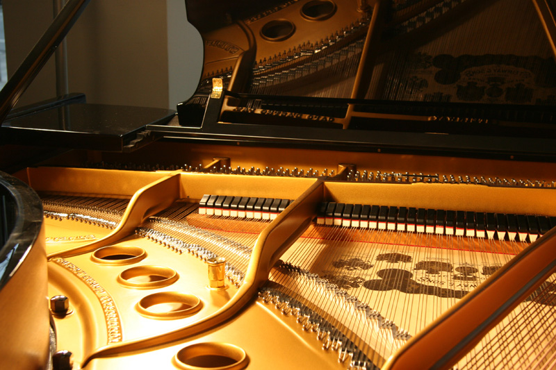 Steinway & Sons M-170 von 1923 in Schwarz glänzend