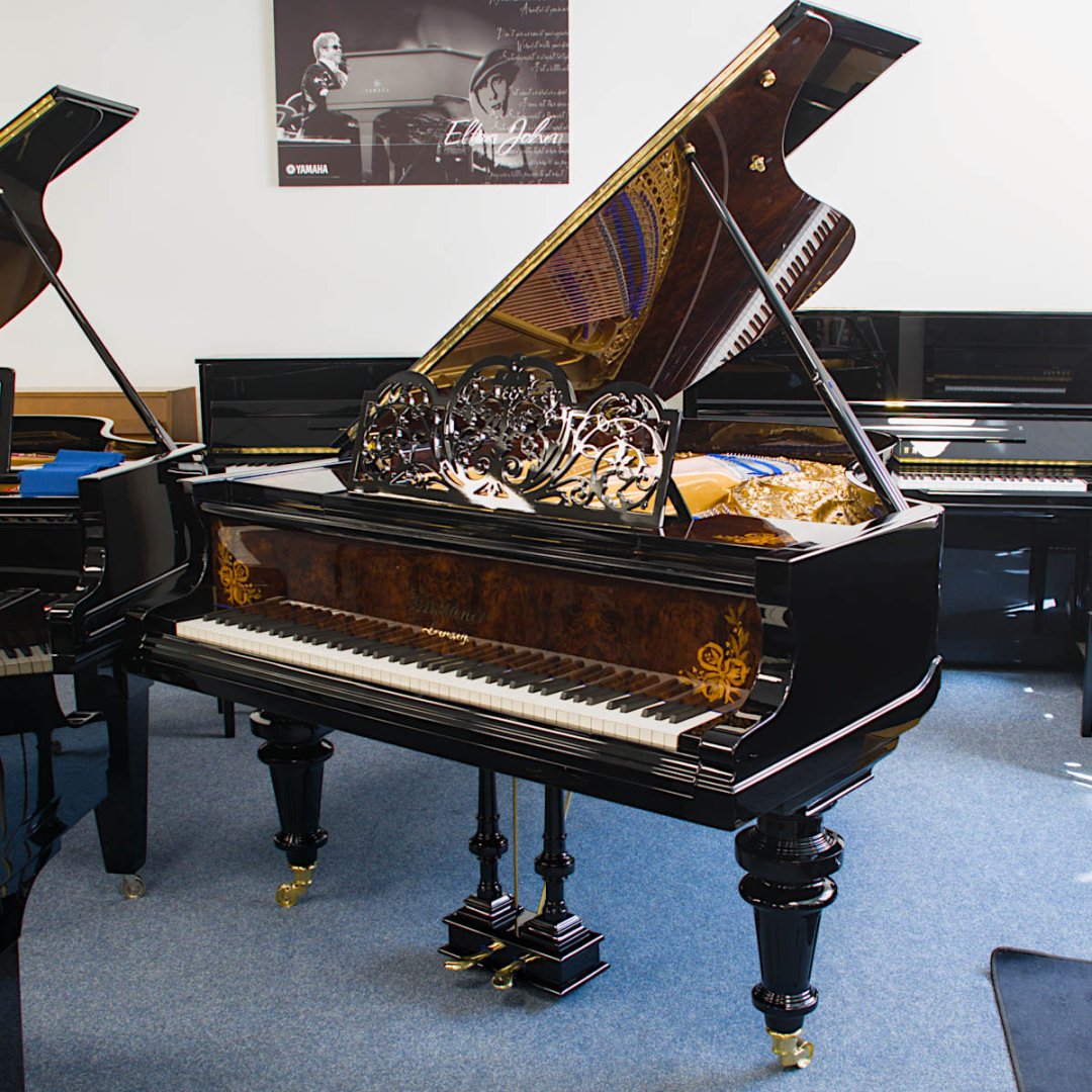 Blüthner 190cm von 1897 in Schwarz glänzend