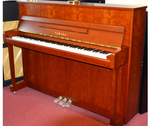 Yamaha B2 SNC von 2019 in Kirschbaum matt