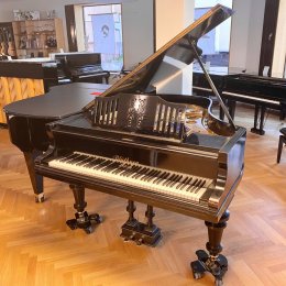Blüthner 190 von 1914 in Schwarz matt