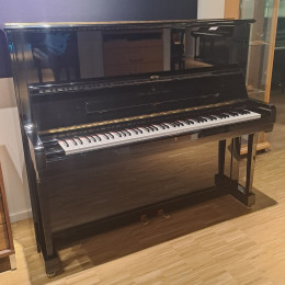 Steinway & Sons K-132 von 1985 in Schwarz glänzend